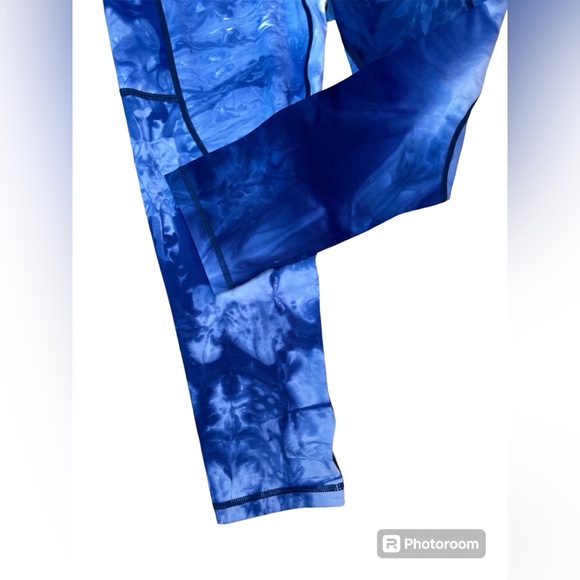 ZYIA Navy Hendrix Pocket Light n Tight Hi-Rise Capri 20” (6-8) NWT 1880 - Picture 10 of 13